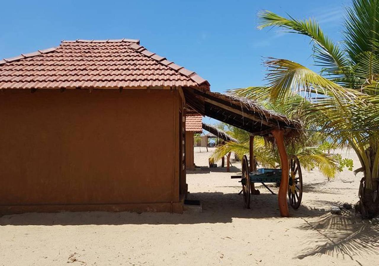 Ganesh Gate Otel Pottuvil Dış mekan fotoğraf